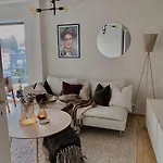 Delicate With Mountain View Apartament