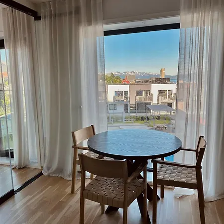 Delicate With Mountain View Appartement Lii